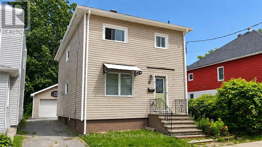 Detached at 334 PRINCE ARTHUR STREET, Cornwall