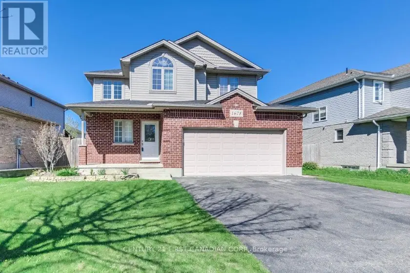 Detached at 1678 BLACKMAPLE CRESCENT, London