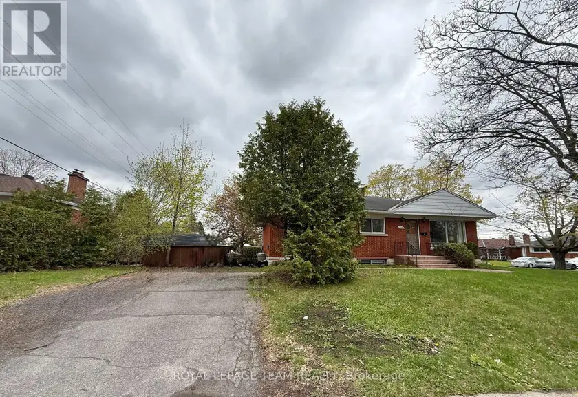 Detached at 1 & 2 - 1627 CHAUCER AVENUE, Ottawa