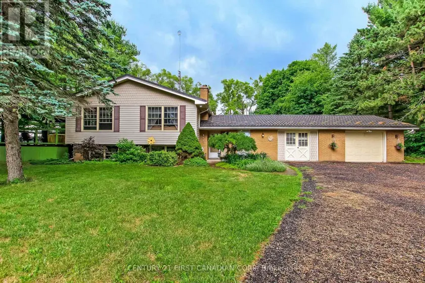 Detached at 6892 CENTURY DRIVE, Strathroy-Caradoc