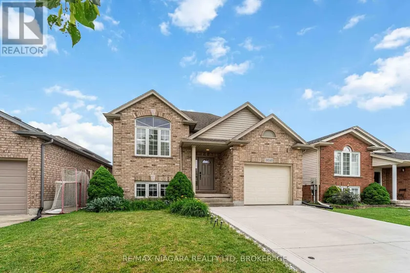 Detached at 8340 RACEY AVENUE, Niagara Falls