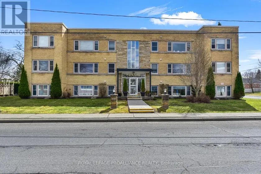 Apartment at 11 - 167 PEARL STREET E, Brockville