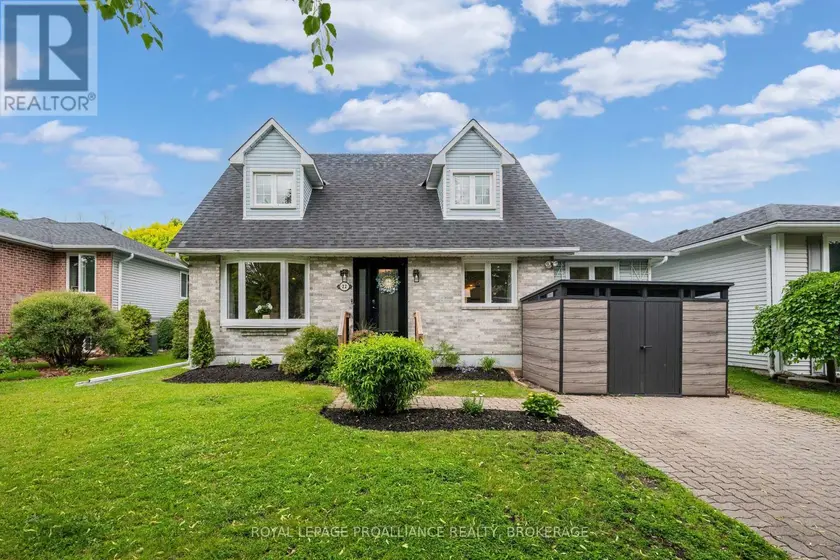 Detached at 22 HERITAGE DRIVE, Loyalist