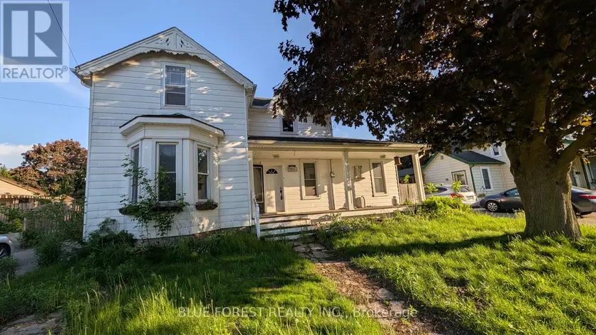 Detached at 662 FRANCES STREET, Woodstock