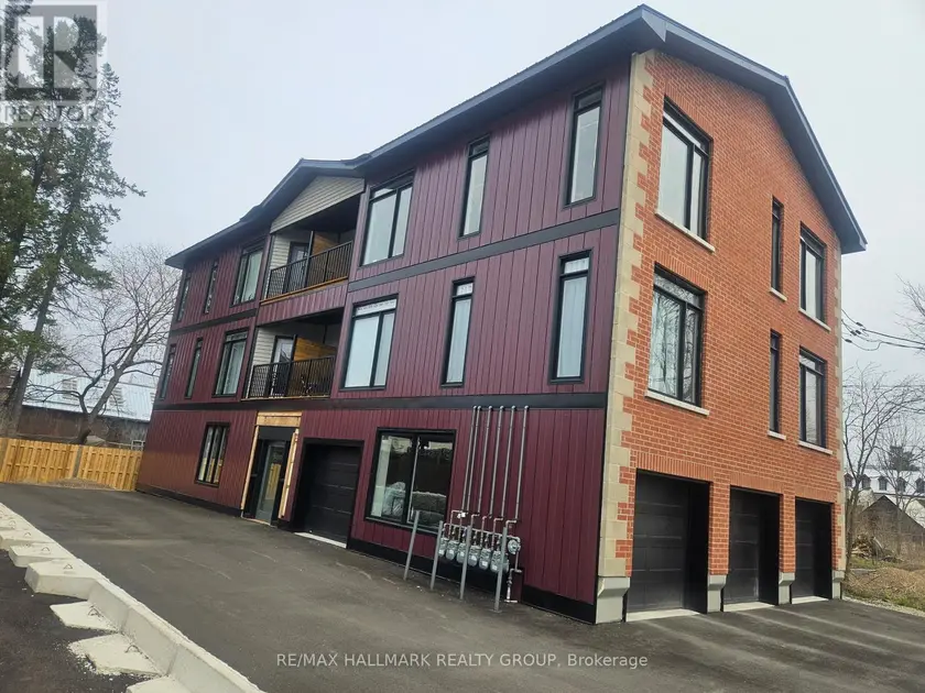 Multiplex at 117 DRUMMOND STREET W, Merrickville-Wolford