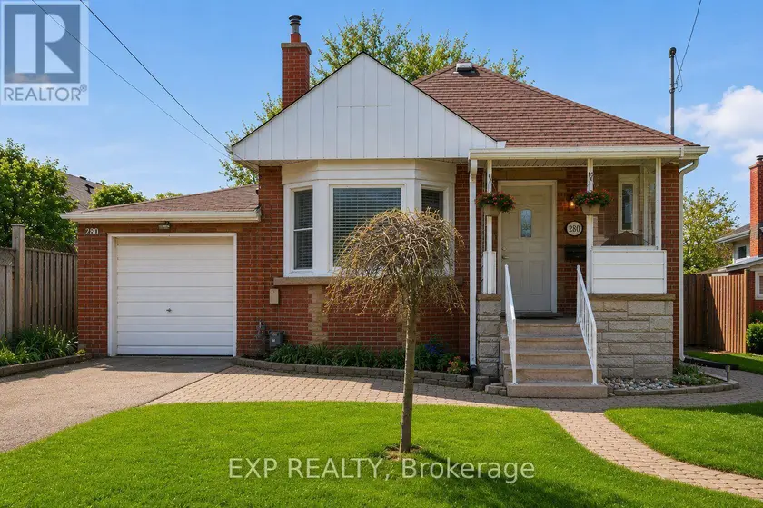 Detached at 280 EAST 11TH STREET, Hamilton
