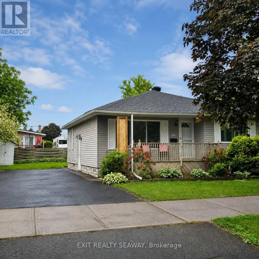 Detached at 1218 NOTRE DAME STREET, Cornwall