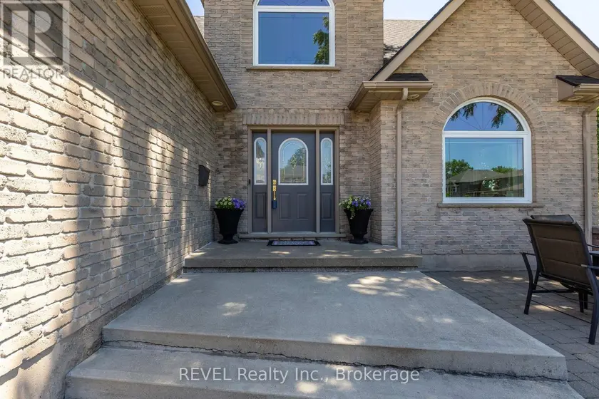 Detached at 45 WESTWOOD DRIVE, Port Colborne