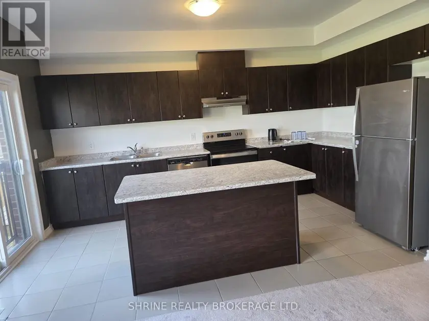 Townhouse at 19 MIDDLETON STREET N, Southgate