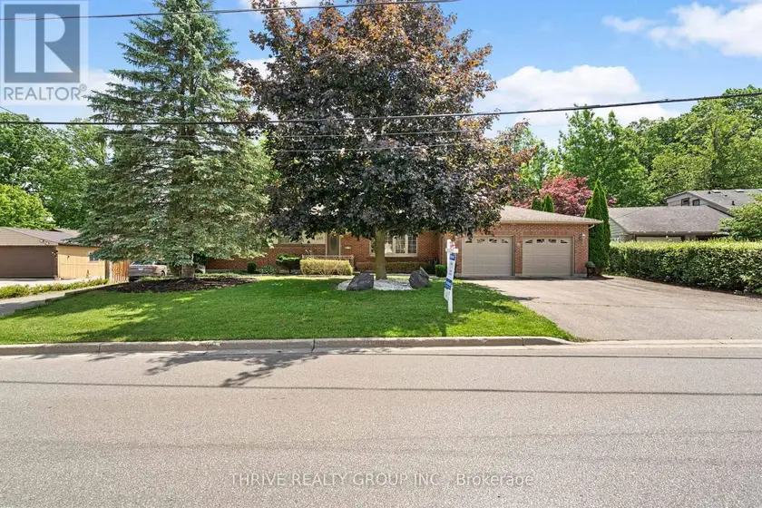 Detached at 255 RIDGEWOOD CRESCENT, London South