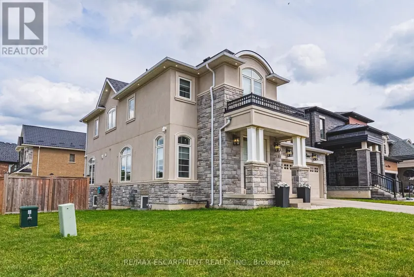 Detached at 55 ROBARTS DRIVE, Hamilton