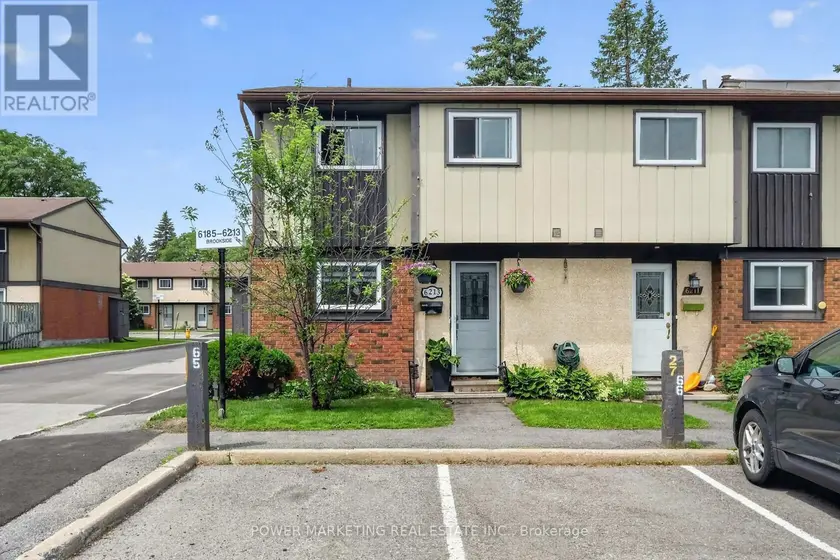 Townhouse at 6213 BROOKSIDE LANE, Ottawa