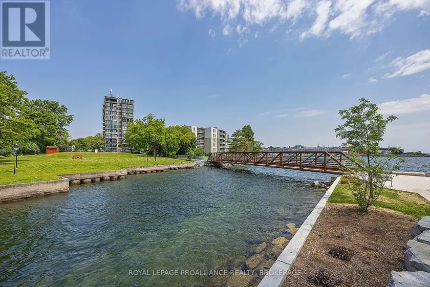 Apartment at 806 - 2 MOWAT AVENUE, Kingston