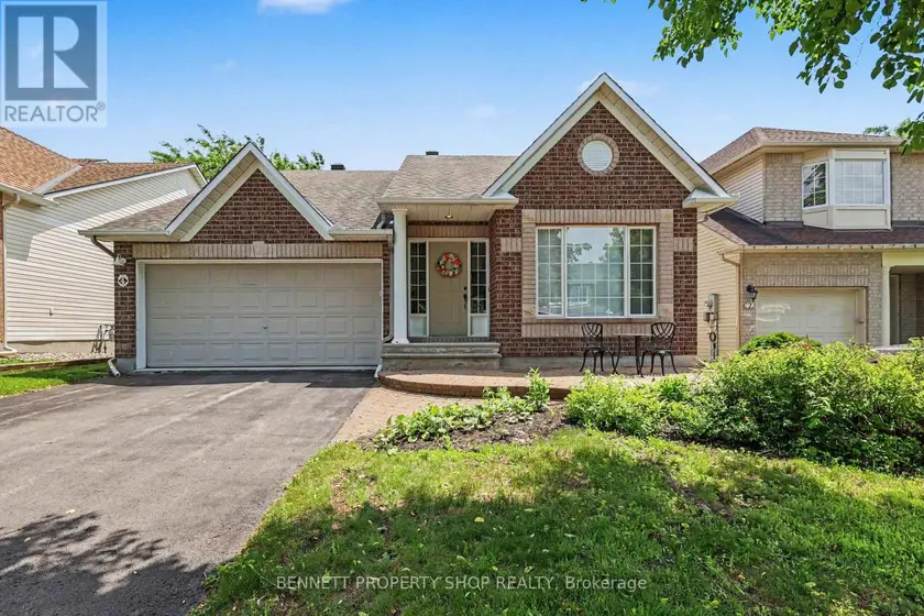 Detached at 4 BURNSTEAD CRESCENT, Ottawa