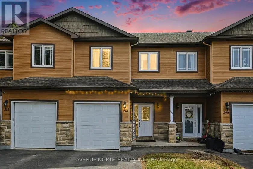 Townhouse at 210 HERBERT STREET, The Nation