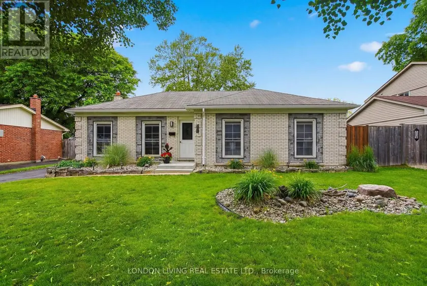 Detached at 1400 STONEYBROOK CRESCENT, London North