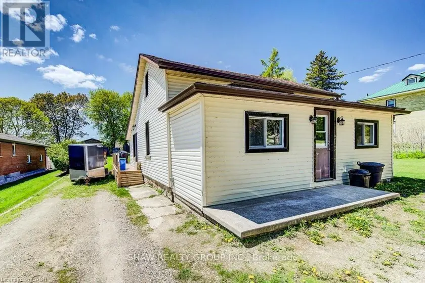 Detached at 21 MAIN STREET W, Mapleton