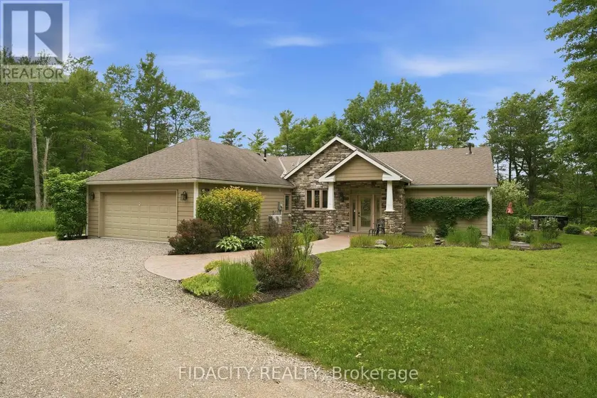 Detached at 1492 DEVIL LAKE ROAD, Frontenac