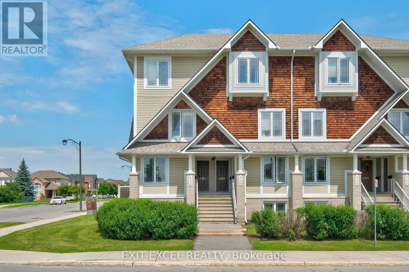 Townhouse at 1 - 532 LAKERIDGE DRIVE, Ottawa