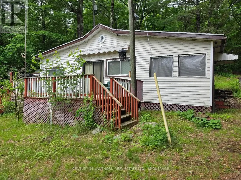 Detached at 1039 BIG BAY ROAD N, Frontenac