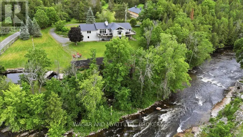 Detached at 898 COUNTY 12 ROAD, Greater Napanee