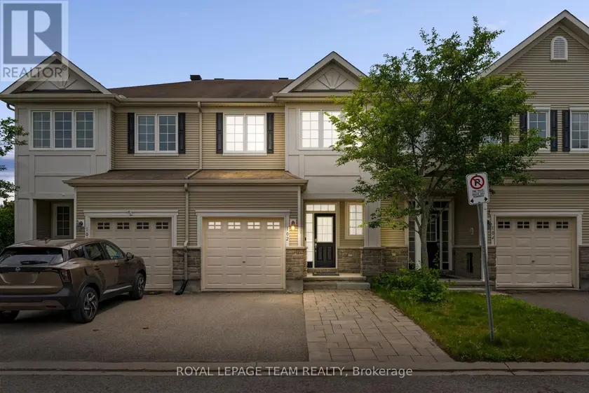 Townhouse at 102 LOCHNAW PRIVATE, Ottawa