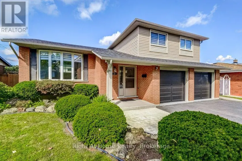 Detached at 207 MONTMORENCY DRIVE, Hamilton (Red Hill)