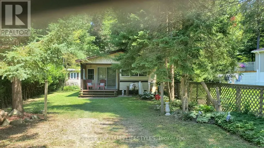 Detached at 425 - 76735 WILDWOOD LINE, Bluewater