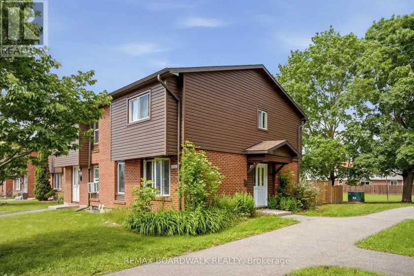 Townhouse at 85 - 3202 STOCKTON DRIVE, Ottawa