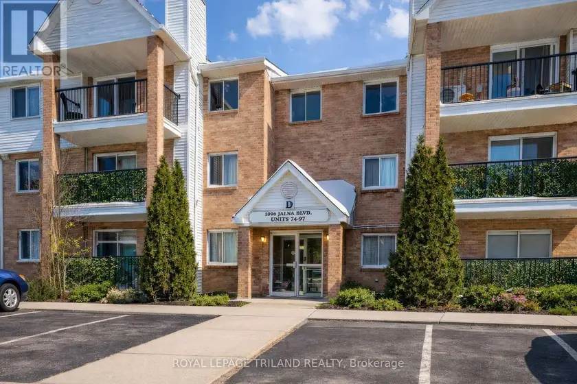 Apartment at 97 - 1096 JALNA BOULEVARD, London South