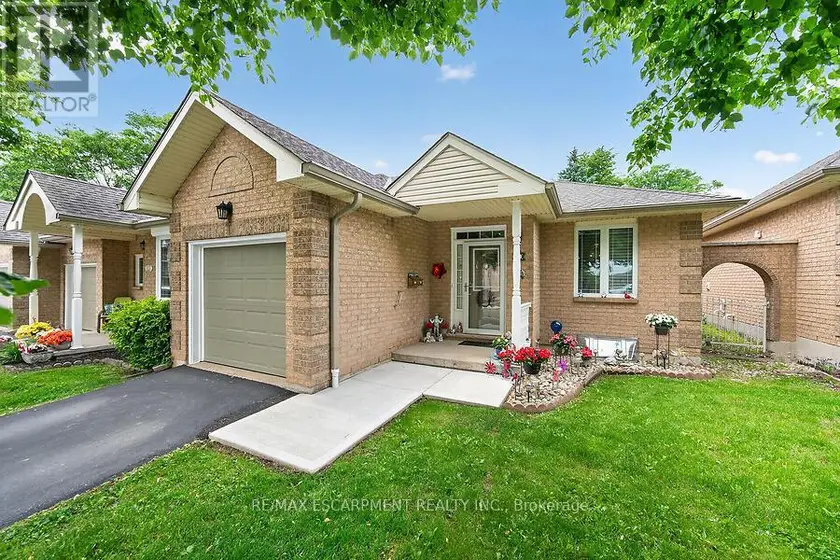 Townhouse at 50 CRITZIA DRIVE, Hamilton