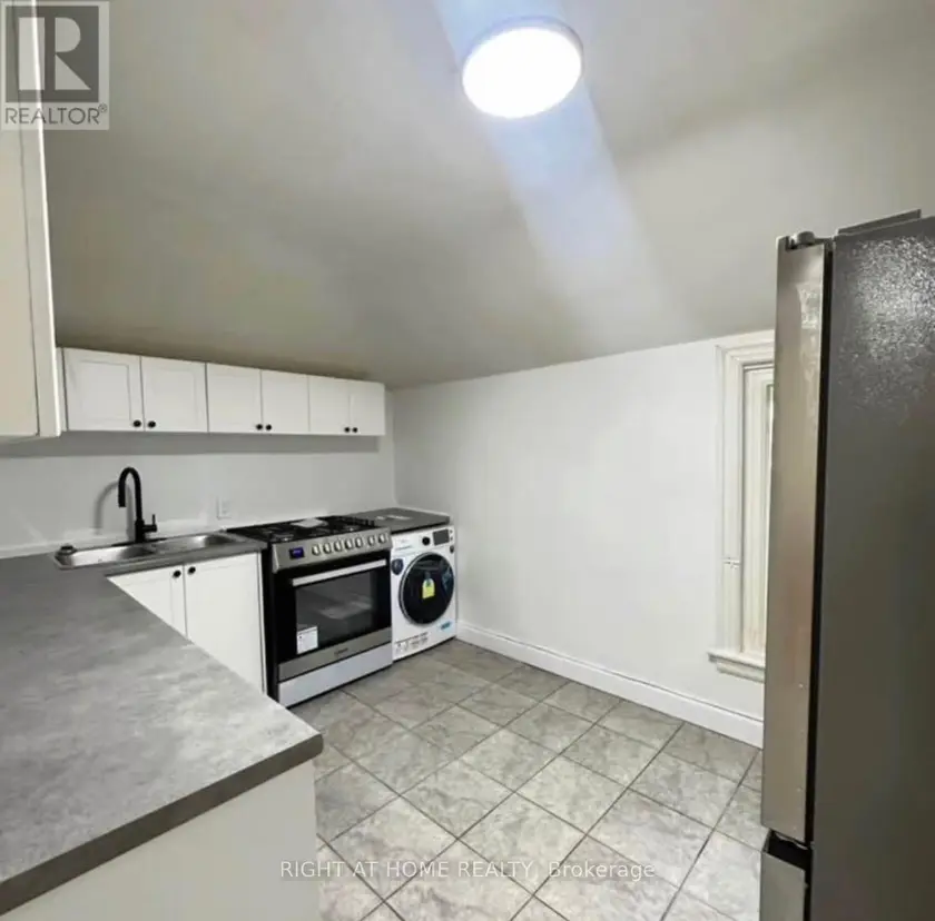 Townhouse at 216 JOHN STREET N, Hamilton