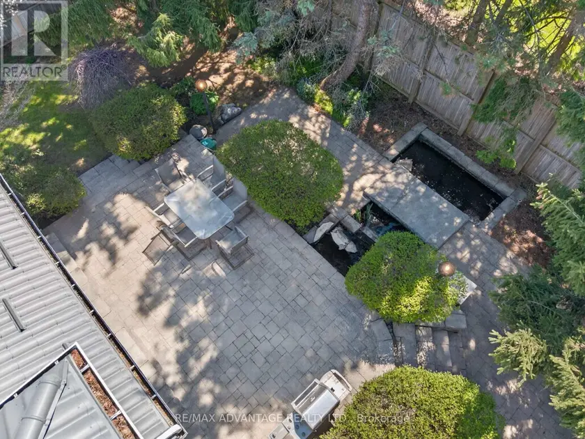 Detached at 44 NORTHCREST DRIVE, London