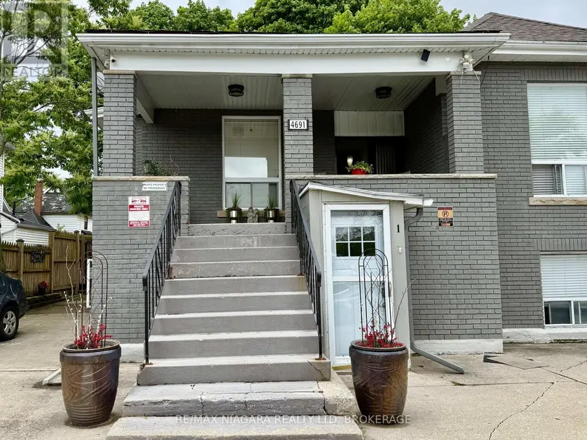 Multiplex at UNIT 6 - 4691 RIVER ROAD, Niagara Falls