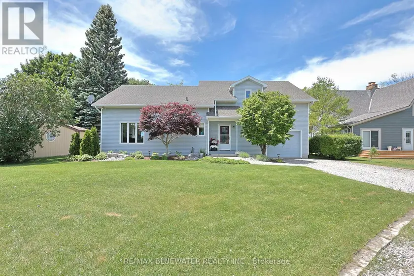 Detached at 73031 DENISE COURT, Bluewater