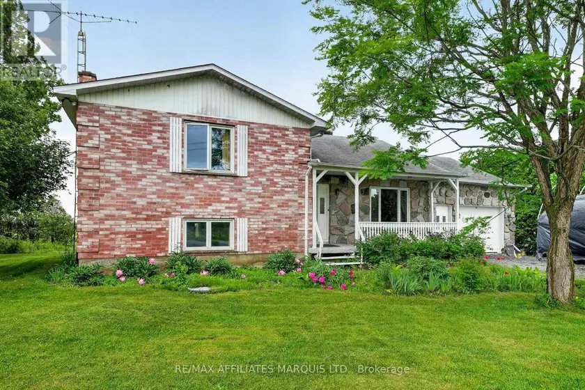 Detached at 20474 CONCESSION 8 ROAD, South Glengarry
