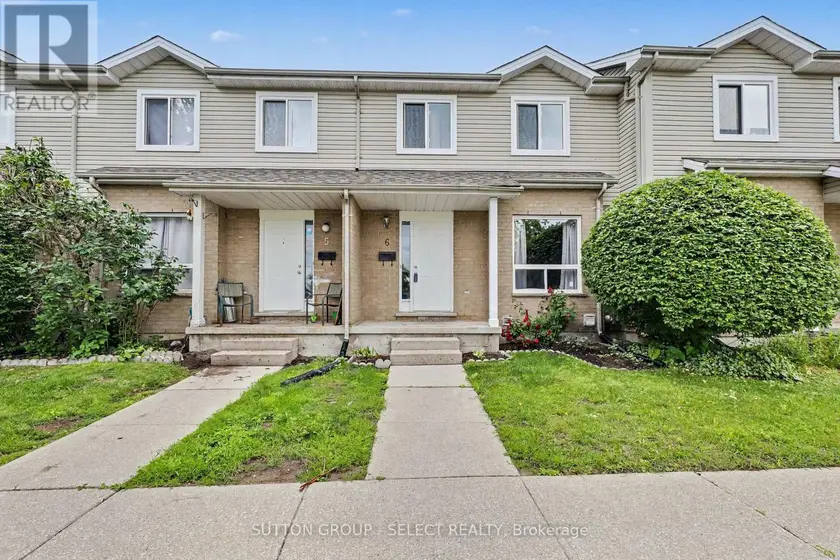Townhouse at 6 - 484 THIRD STREET, London East