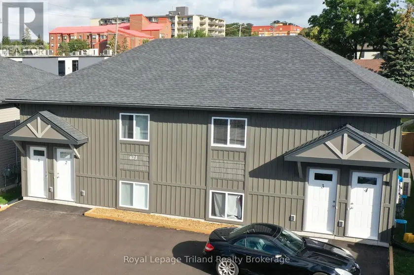 Multiplex at 2 - 673 ADELAIDE STREET, Woodstock