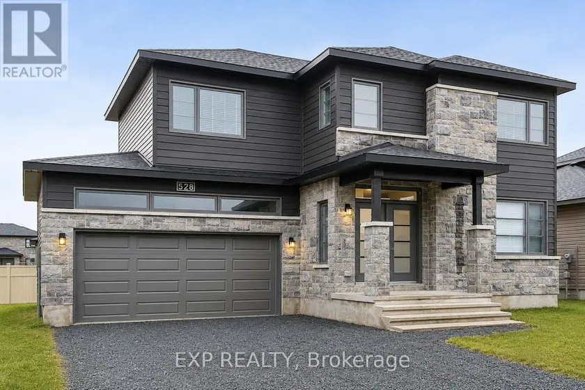 Detached at 528 LUCENT STREET, Russell