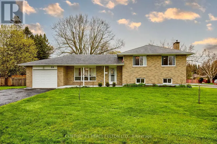 Detached at 39 MEREDITH CRESCENT, Cobourg