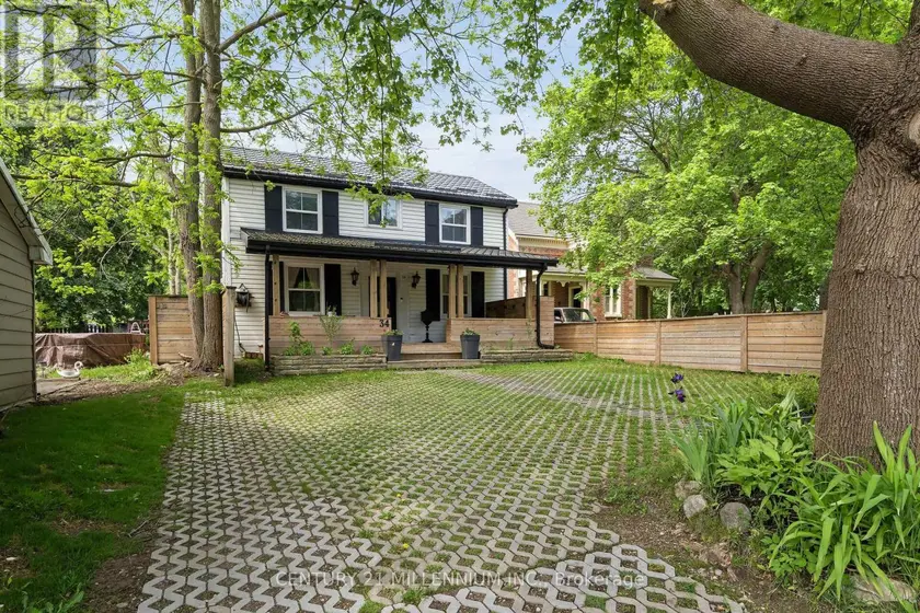 Detached at 34 MAIN STREET, Erin