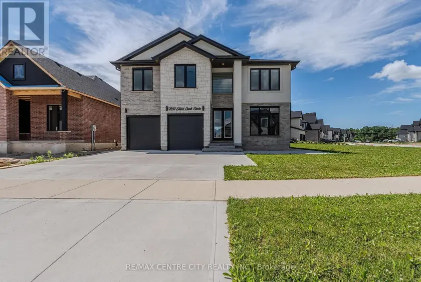 Detached at 7290 SILVER CREEK CIRCLE, London South