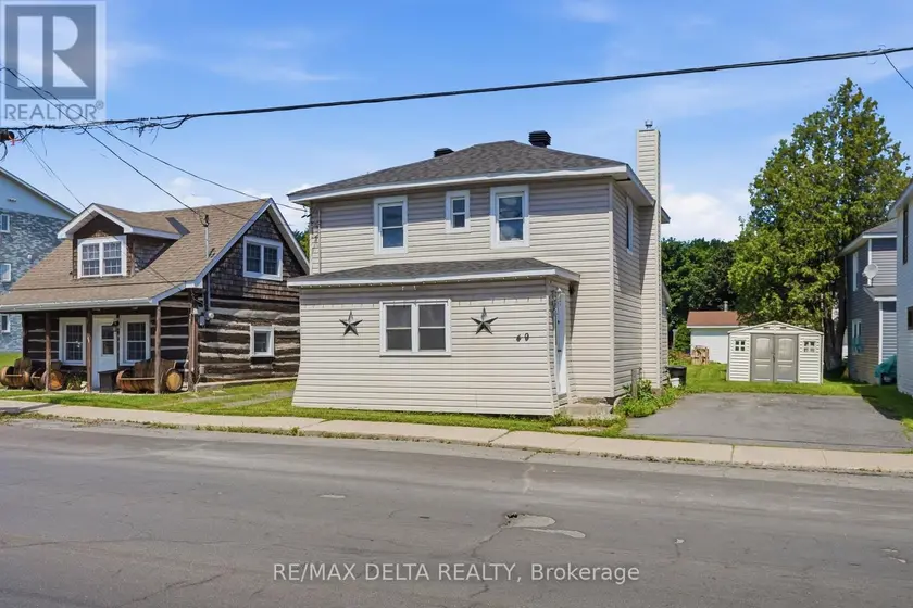 Detached at 49 LOCHIEL STREET E, North Glengarry