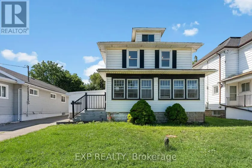 Detached at 221 BOWEN ROAD, Fort Erie