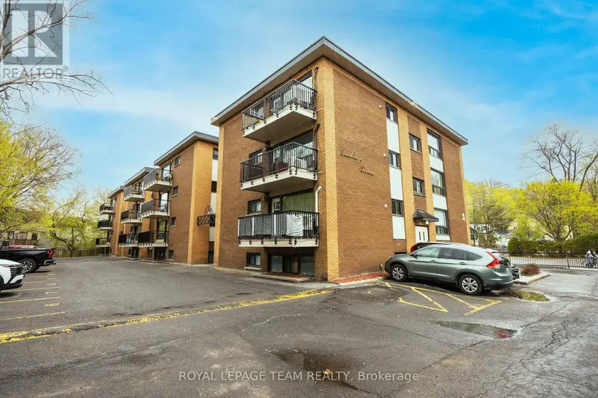 Apartment at 6 - 270 BEECHWOOD AVENUE, Ottawa