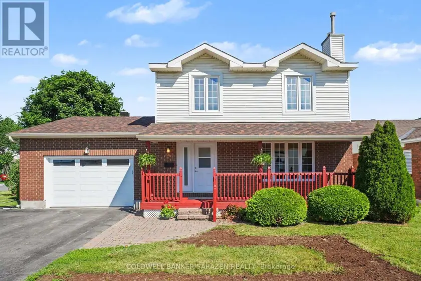 Detached at 17 SMOLKIN STREET, Arnprior