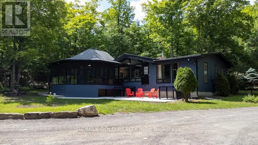 Detached at 6 FIRE ROUTE 278, Trent Lakes