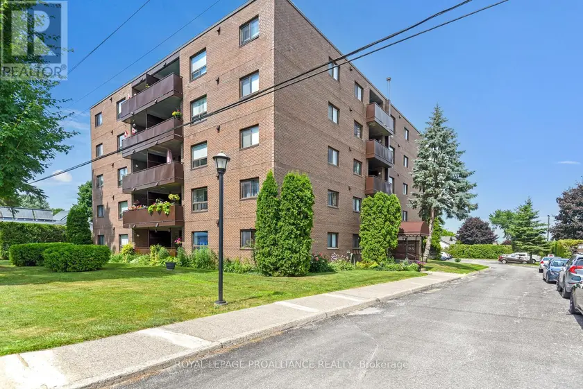 Apartment at 502 - 95 WINDSOR DRIVE, Brockville