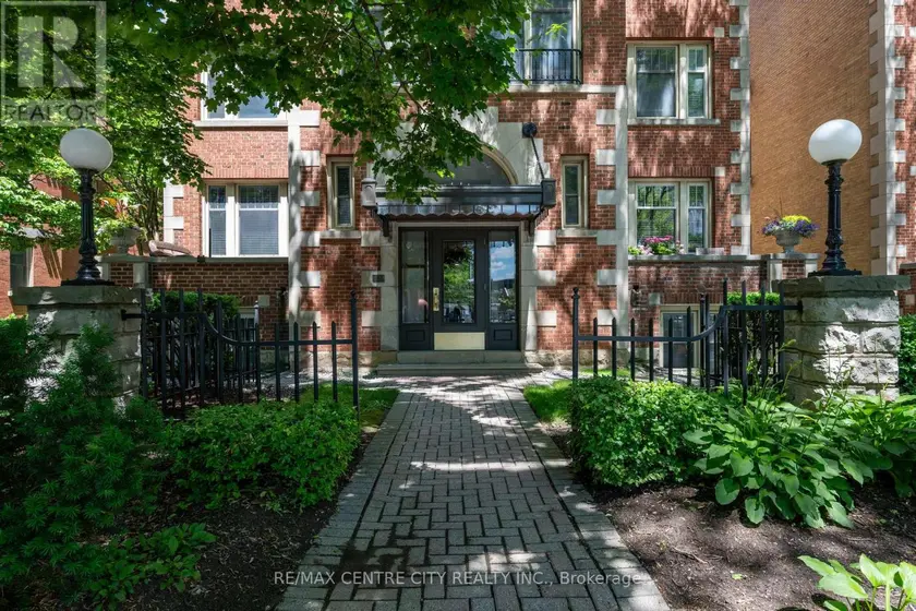 Apartment at 401 - 280 QUEENS AVENUE S, London East