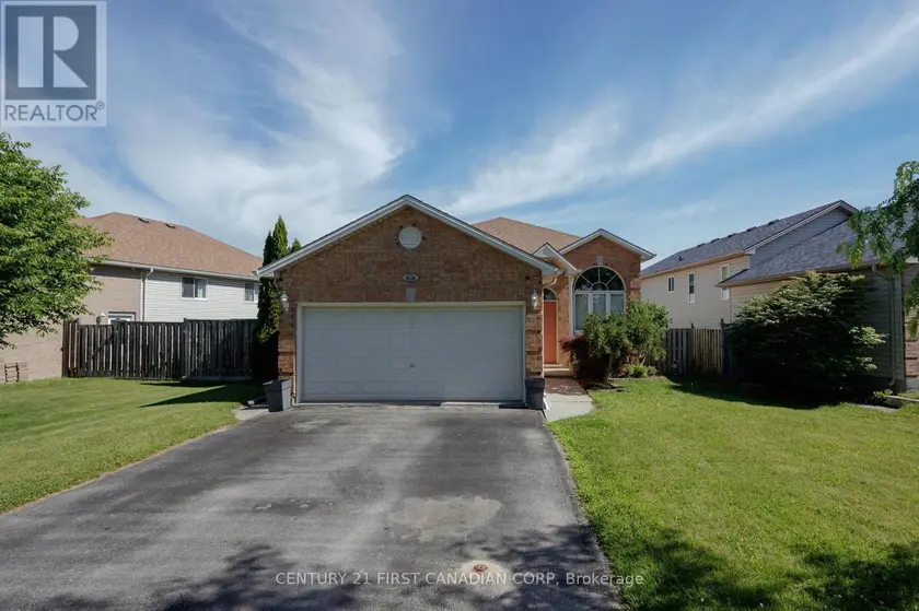 Detached at 1638 MARCONI BOULEVARD, London East